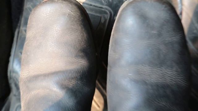 Wiggling toes in soviet yuft navy boots смотреть онлайн