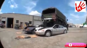 Tank crushing cars | Танк давит машины | Танк давит автомобили