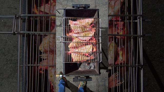 морской окунь на углях смотреть онлайн