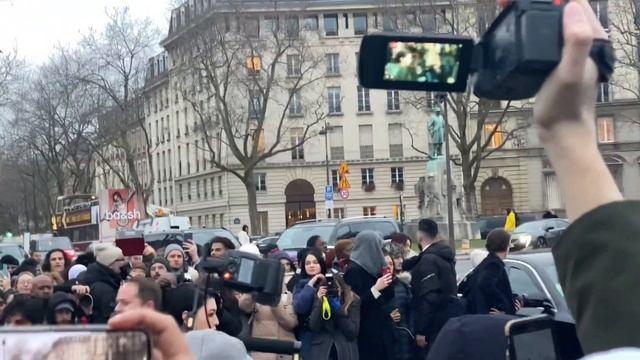 Ayaka Miyoshi 橋本愛 At  Alexander McQueen Womenswear Fall Winter 2023-2024 Show Paris Fashion Week