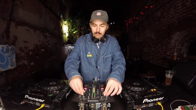 Vertigini RTS.FM x Paranoia Bar Kazan смотреть онлайн