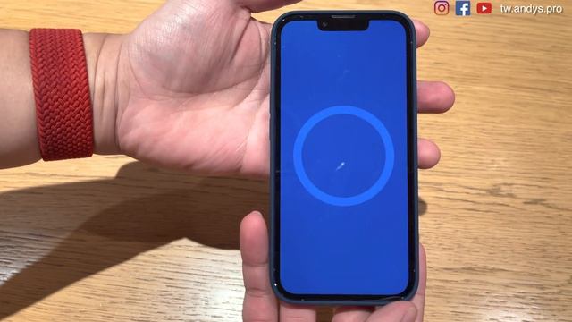 iPhone 13 Pro Max 天峰藍搭配 Apple 原廠官方深邃藍色 ( 深藍色 ) MagSafe 矽膠保護殼如何? смотреть онлайн
