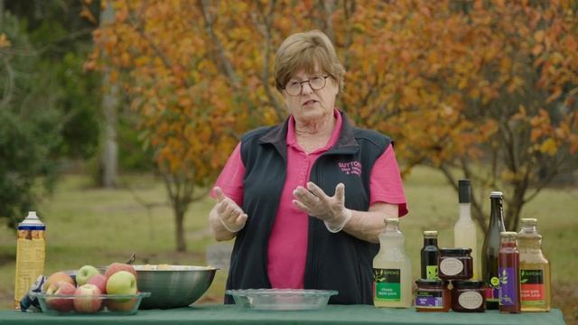 How to make Sutton's famous apple pie смотреть онлайн