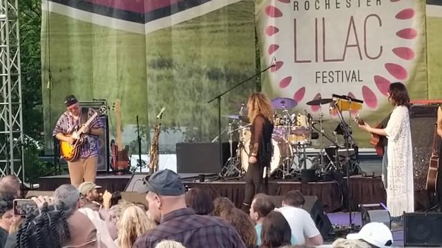 Fleetwood Mac Night - Seven Wonders - Landslide - Rochester Lilac Festival - Rochester NY - 05/15/2 смотреть онлайн