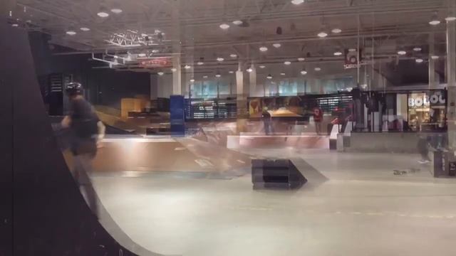 Late shuv and late bigspin (sketch) off kicker at black diamond смотреть онлайн