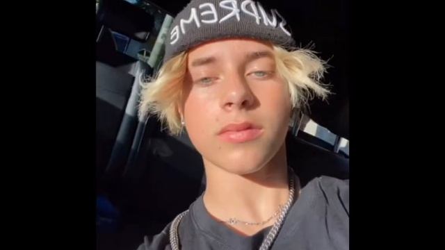 Shawty had them apple bottom jeans~ Gavin Ellie, Emily and piper edit смотреть онлайн