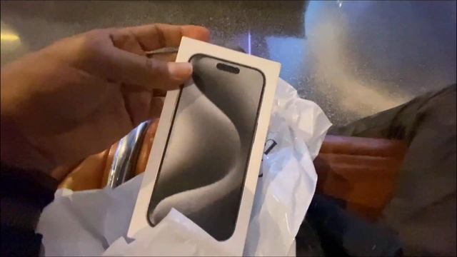 Buying iPhone 15 Pro | Doha International Airport Quatar #apple #iphone15pro смотреть онлайн