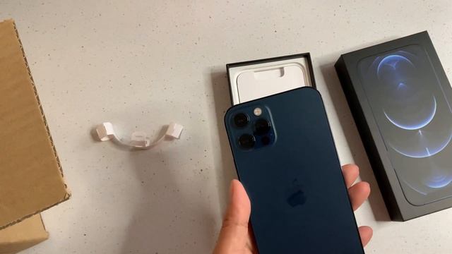 iPHONE 12 Pro 256GB/ Pacific Blue смотреть онлайн