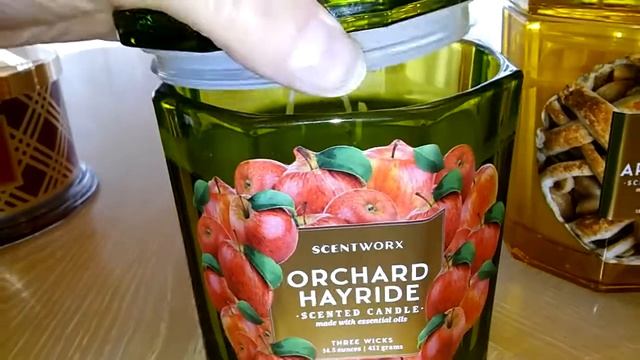 ScentWorks by Harry Slatkin new candles, Warm Apple Pie & Hayride смотреть онлайн