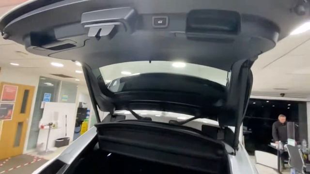 Jaguar F-Pace 2.0d R-Sport 2019 White Walkaround смотреть онлайн