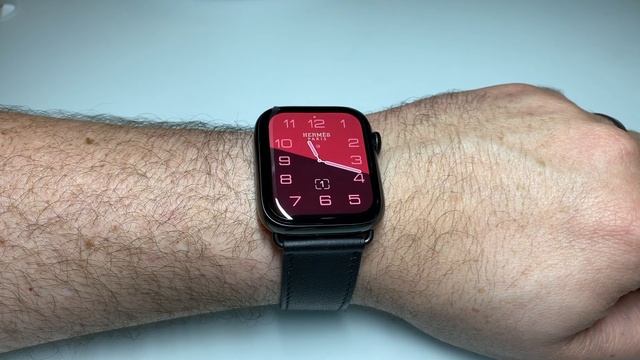 Apple Watch Hermès Series 5 Always On Display Demonstration Showcasing Hermès Exclusive Watchfaces