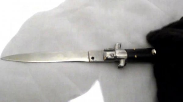 Итальянский кнопочный стилет. Italian button stiletto knife