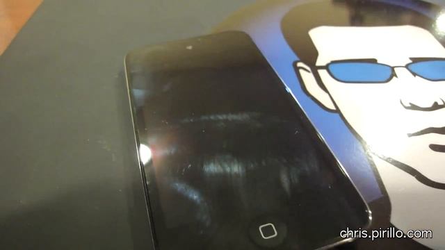 iPhone 4 vs iPod Touch - Screen Quality смотреть онлайн