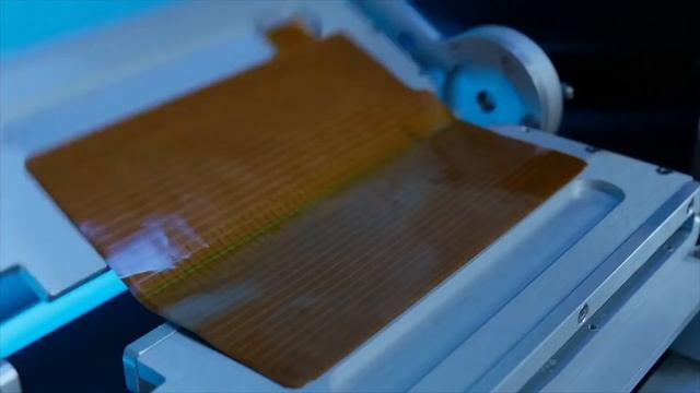 If Samsung Made a Folding iPhone смотреть онлайн