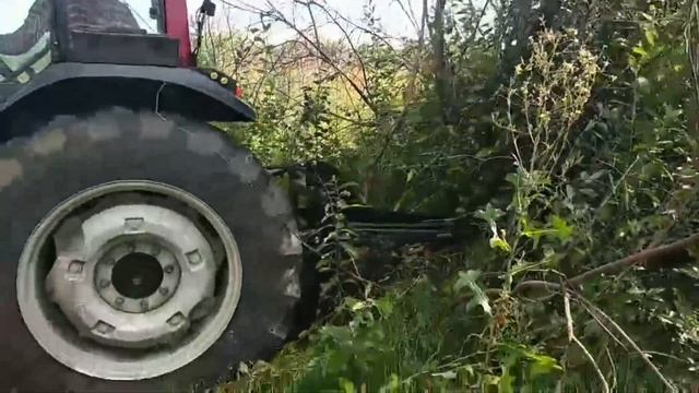 Економний корчувач Пасатіжі на навантажувач та трактор смотреть онлайн