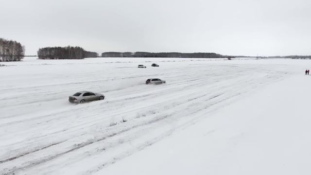 Дрэг по полю! BMW накажет SUBARU? Отмороженная Camry делает вещи! ДжипДрэг Mercedes ML, Prado, Гелик смотреть онлайн