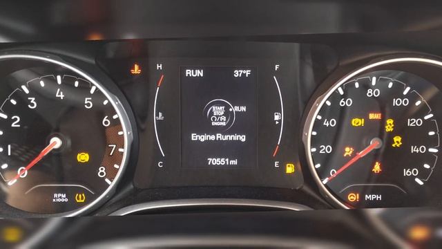 Jeep - Compass - 2017 - Sport (Manual): Gauge / Instrument Cluster Startup Sequence смотреть онлайн