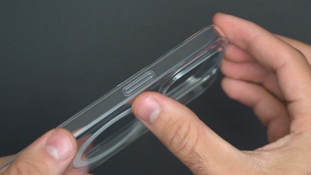 Apple iPhone 15 Pro Clear Case Review - Almost the perfect case... смотреть онлайн