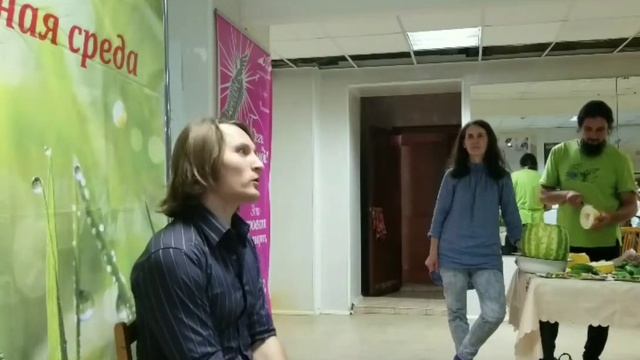 Нужно ли убеждать людей о пользе сыроедение или дальность мира... #yanmanakov смотреть онлайн