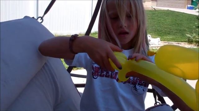 Vlog: Balloon Dog Tutorial with Snapple смотреть онлайн
