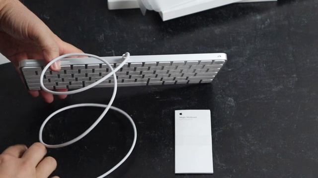 Apple Magic Keyboard with Touch ID Unboxing смотреть онлайн