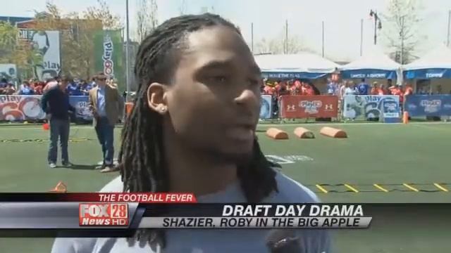 THE FOOTBALL FEVER: Shazier, Roby Take Bite out of Big Apple смотреть онлайн