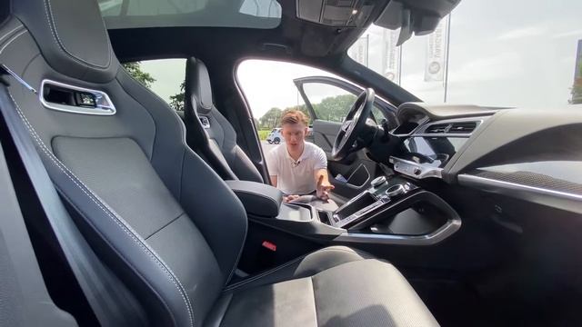 Jaguar I-PACE EV400 First Edition 2018 смотреть онлайн