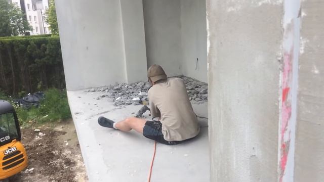 Na budowie student vs młot udarowy смотреть онлайн