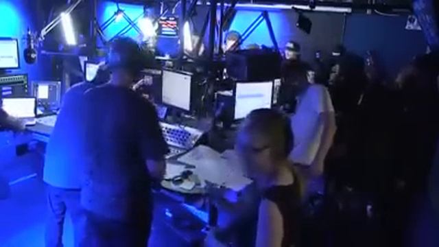 Craig David BBC 1xtra Where Are U Now смотреть онлайн