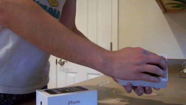 quick unpacking of new white Apple iphone 3G смотреть онлайн