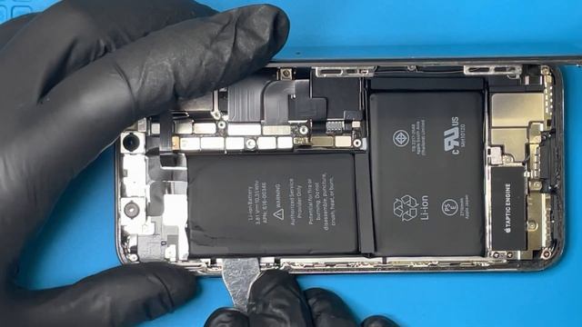 Wymiana baterii w iPhone X dla Wiktora смотреть онлайн