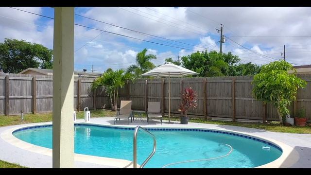 ON-LOCATION: South Florida Hollywood Florida Real Estate For Sale with Pool (Listing #173) смотреть онлайн