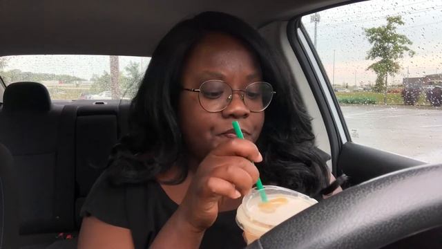 Trying Starbucks NEW Iced Apple Crisp Macchiato! Fall Drink🍁| SIPPING WITH JACK смотреть онлайн
