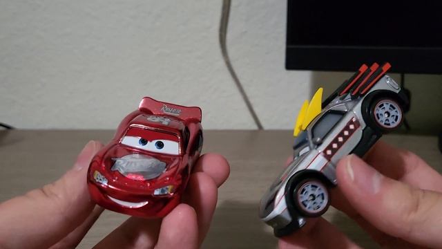 Lightning McQueen RACING RED Series - Disney Pixar's Cars - Car Review смотреть онлайн