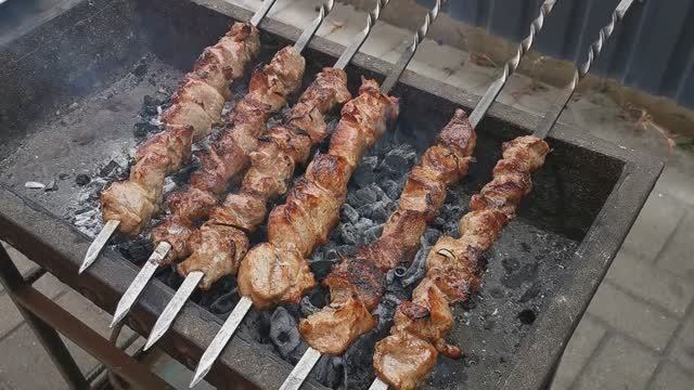 Октябрьский шашлык. смотреть онлайн