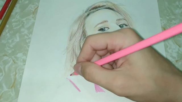 рисую портрет Клавы-Коки карандашами | ржавик