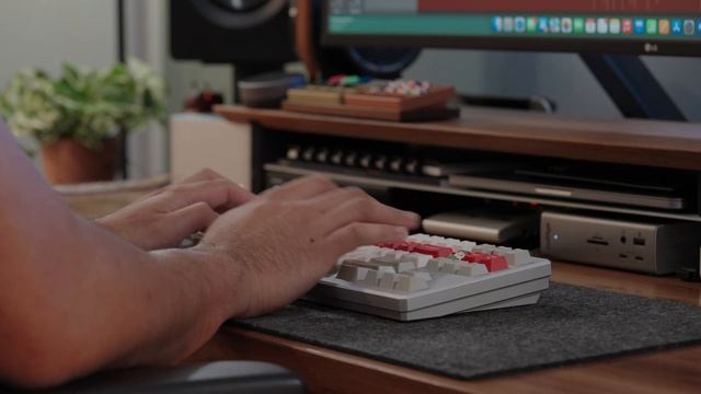 Jaguar v2 | Monokei x SINGAKBD | Aluminum Plate | Cherry MX Blacks смотреть онлайн