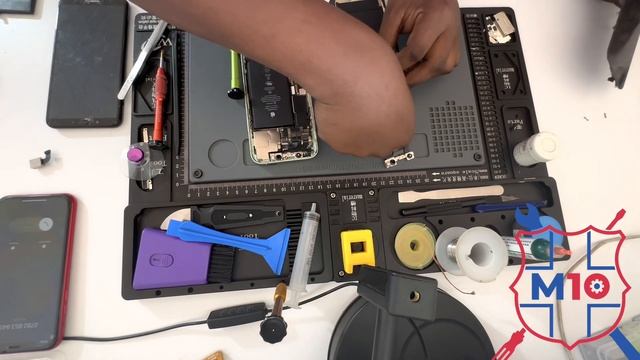 iPhone 12 screen and motherboard replacement смотреть онлайн