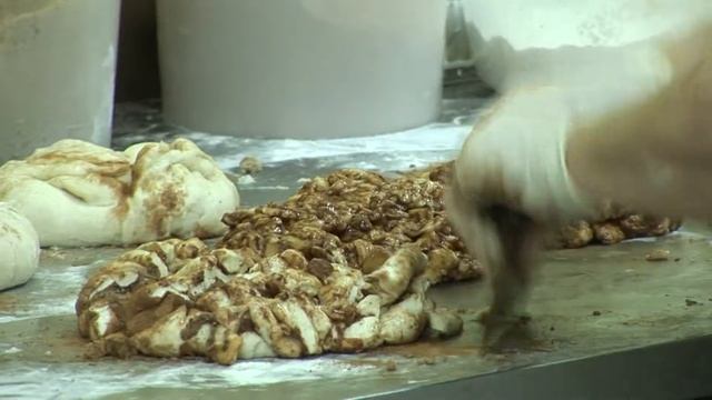 Sam Detwiler on Apple Cinnamon Bread...Ver01 смотреть онлайн