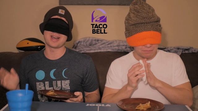 Blind Fast Food Apple Dessert Taste Test смотреть онлайн