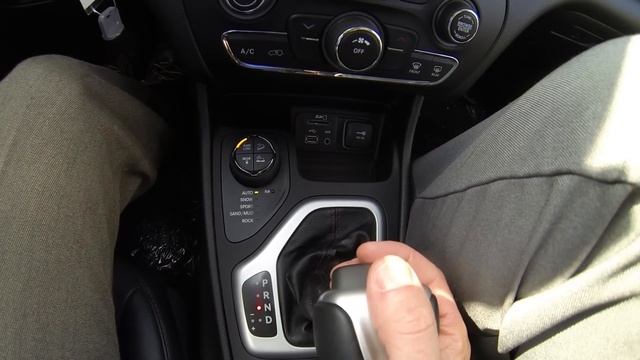 2014 Jeep Cherokee KL: Using 4WD LOW смотреть онлайн