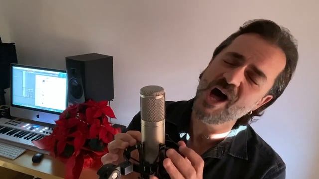 U2 - Every Breaking Wave - (enrico acoustic cover) смотреть онлайн