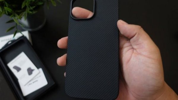 Pitaka iPhone 13 Pro Max Air Case! Very Thin Minimal Case