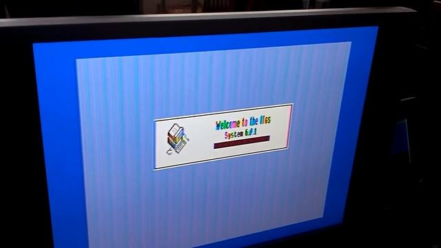 Apple IIgs - booting the System 6.0.1 смотреть онлайн