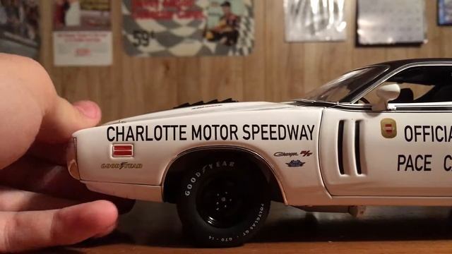 1971 Dodge Charger R/T World 600 Pace Car 1:18 Scale Diecast Review смотреть онлайн
