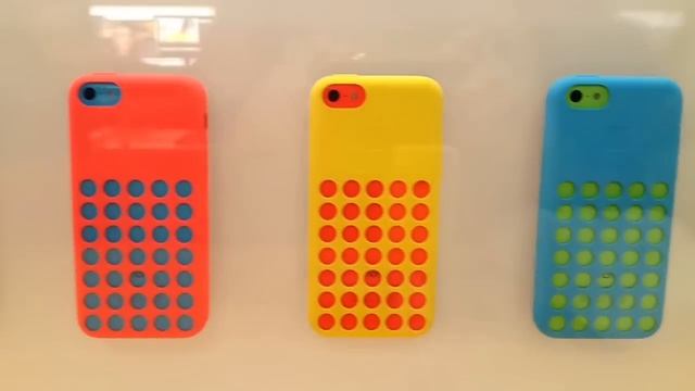 iPhone 5C Unboxing - فتح صندوق اَيفون 5 سي ومقارنة الألوان смотреть онлайн