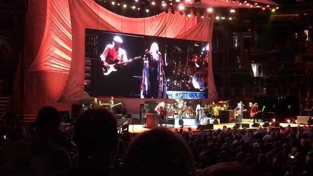 Down The Line, Fleetwood Mac Concert смотреть онлайн
