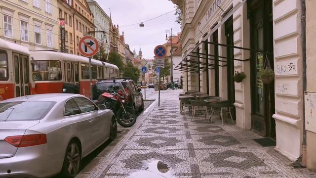 Relaxing Morning Walk in Prague - Riverside & Mala Strana - Historic City Ambiance - 4k ASMR смотреть онлайн