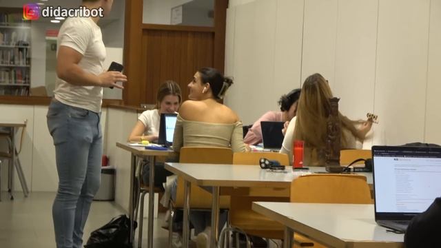 TONOS DE LLAMADA DIVERTIDOS 🎶 En La BIBLIOTECA 5 😄!