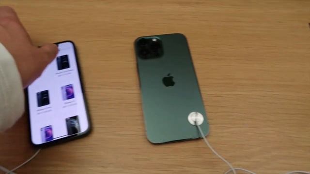 Apple 名古屋栄：Mac Studio (2022)、iPhone SE (第3世代)、iPad Air (第5世代) 発売開始 смотреть онлайн